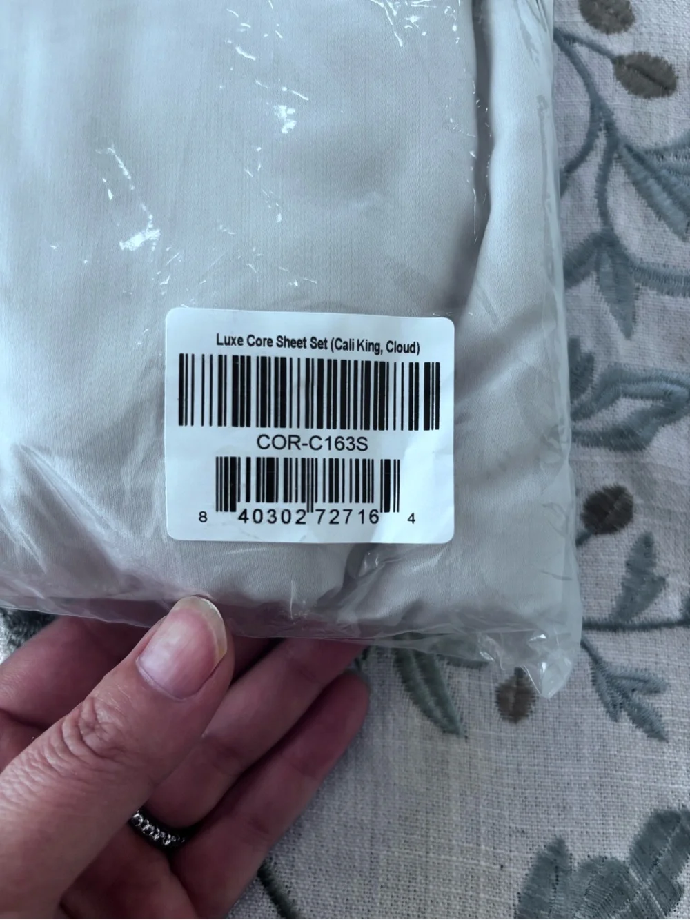 Brooklinen sheet set king size color cloud